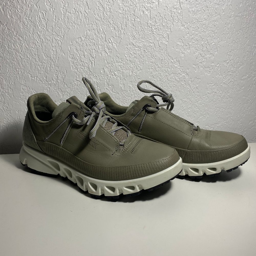 Ecco Omni Vent Gore Tex Surround Women's Size 10 Gem